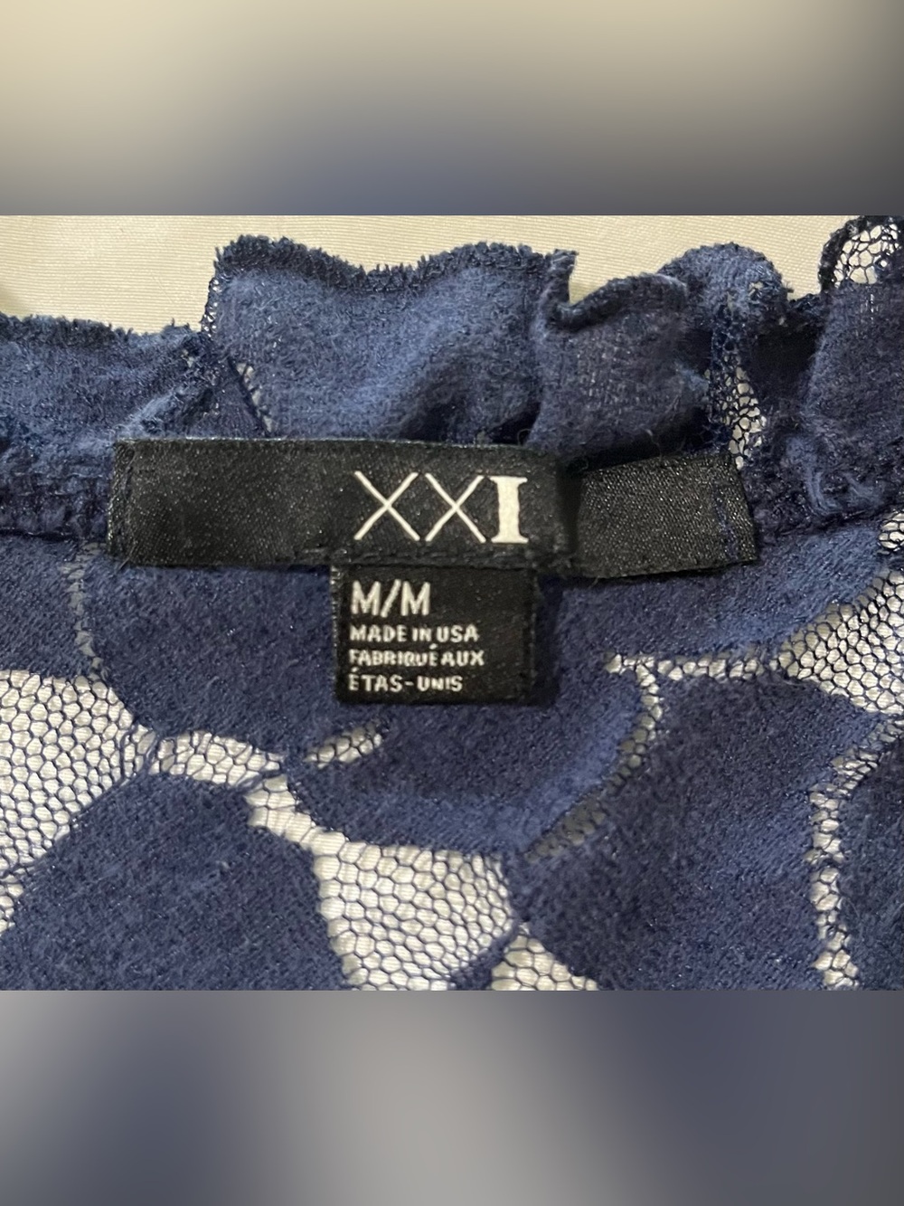 🌀 Forever 21 Lace Yoke Cap Sleeve Top in Navy Blue | Women’s Sz Med - Picture 6 of 7